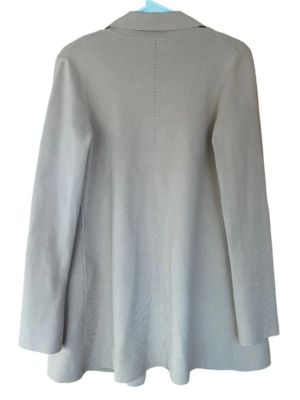 M.M. LaFleur Merritt wrap viscose spandex Jardigan in cream latte size medium - Picture 3 of 7